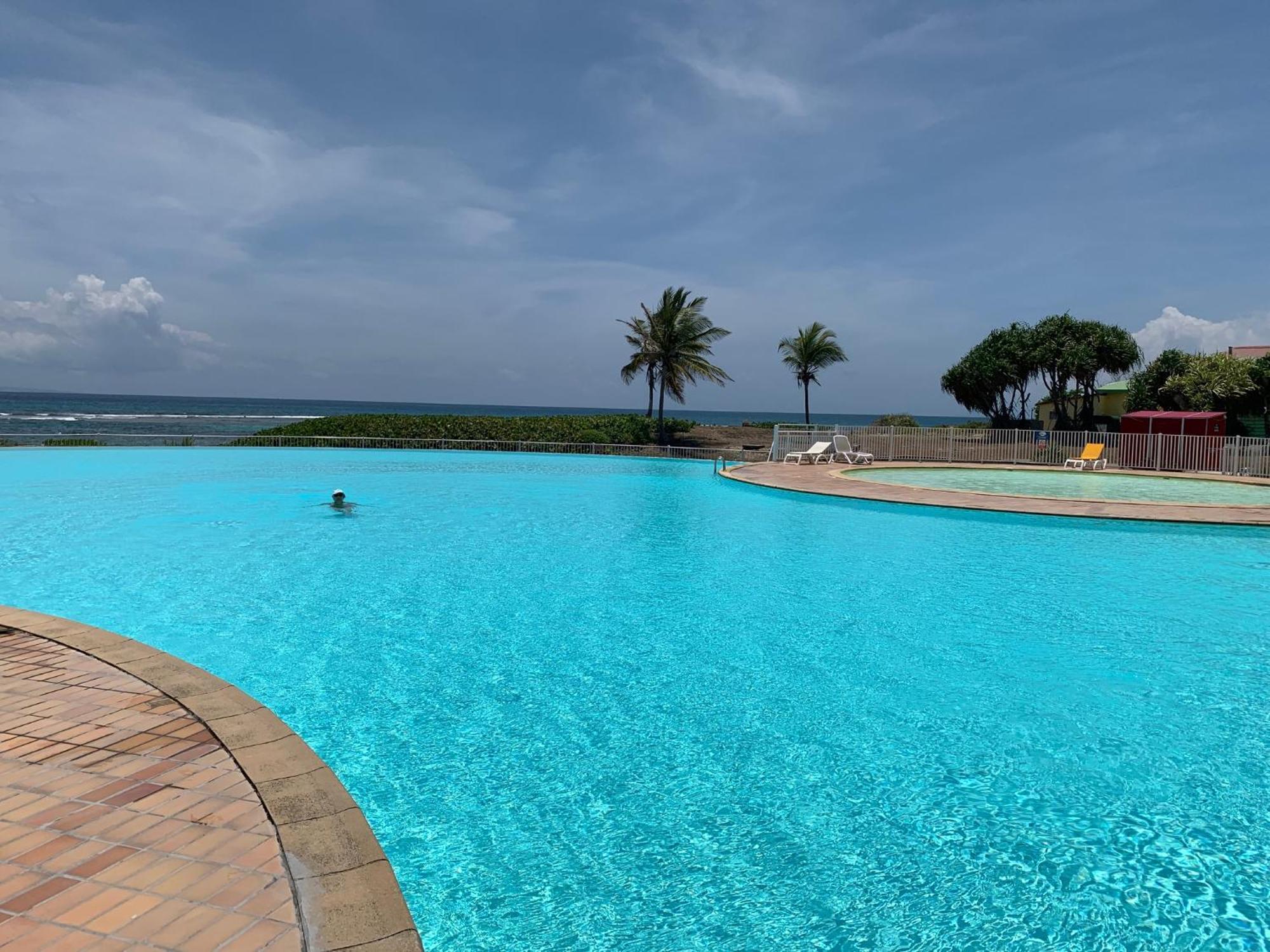 Studio Mojito Vue Mer,Piscine Avec Cuve Eau Et Acces Plage Et Piscine Anse Des Rochers Saint-Francois  Exteriör bild